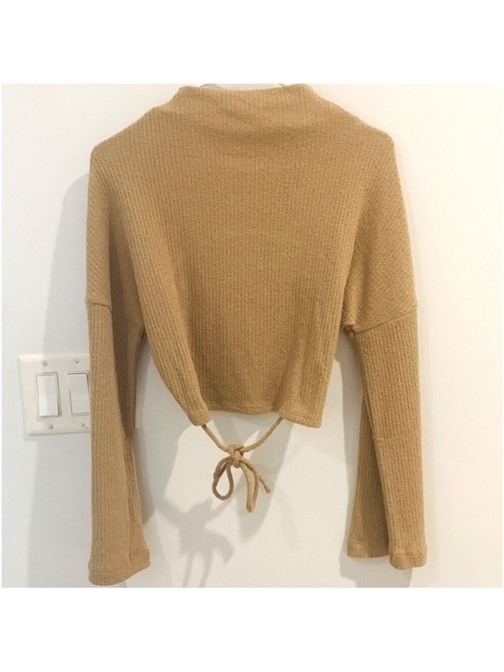 NWT REVOLVE Ribbed Textured Open Back Tie Top in CAMEL TAN by SOMETHING NAVY - Picture 8 of 8
